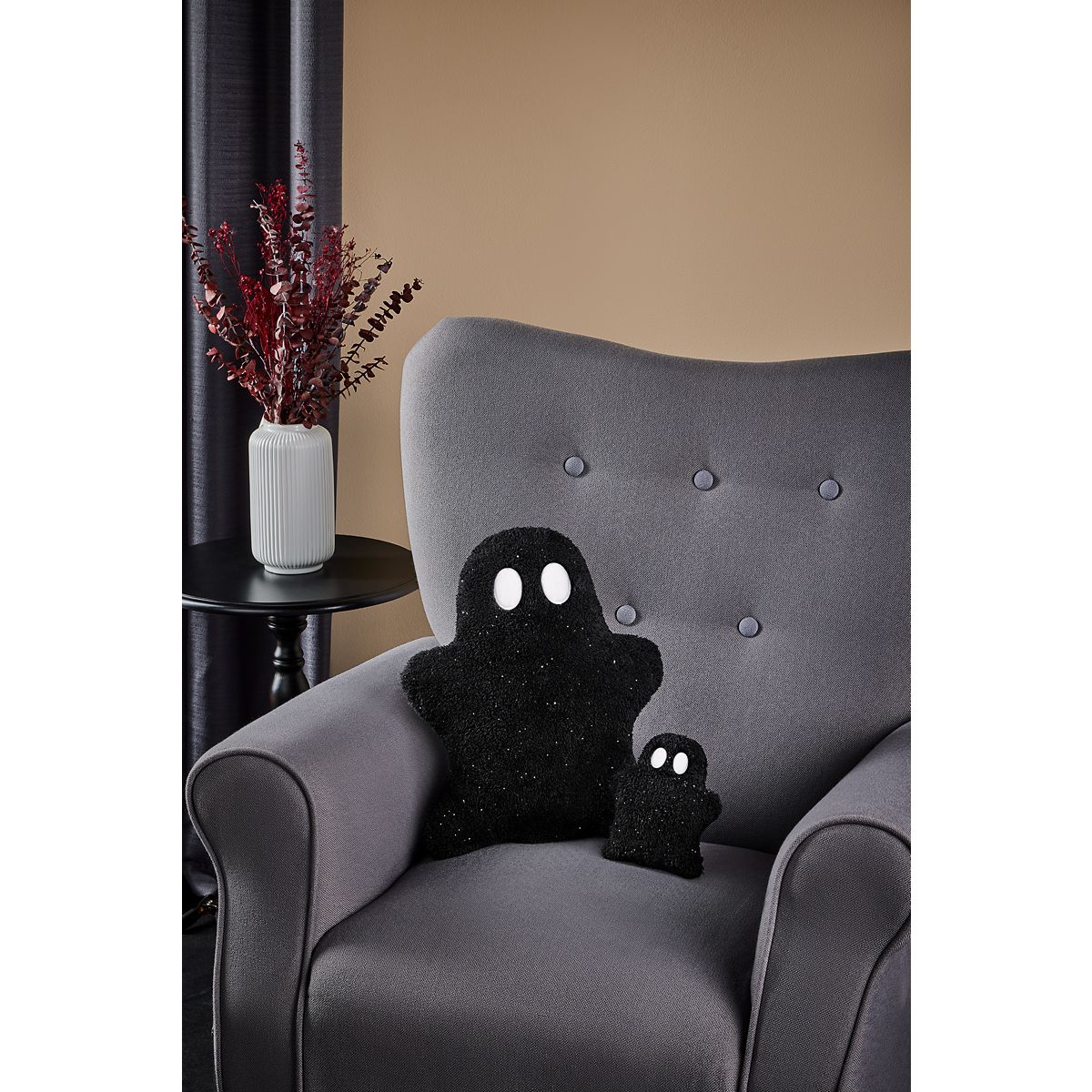 Black Ghost and Baby Pillow Set BLACK