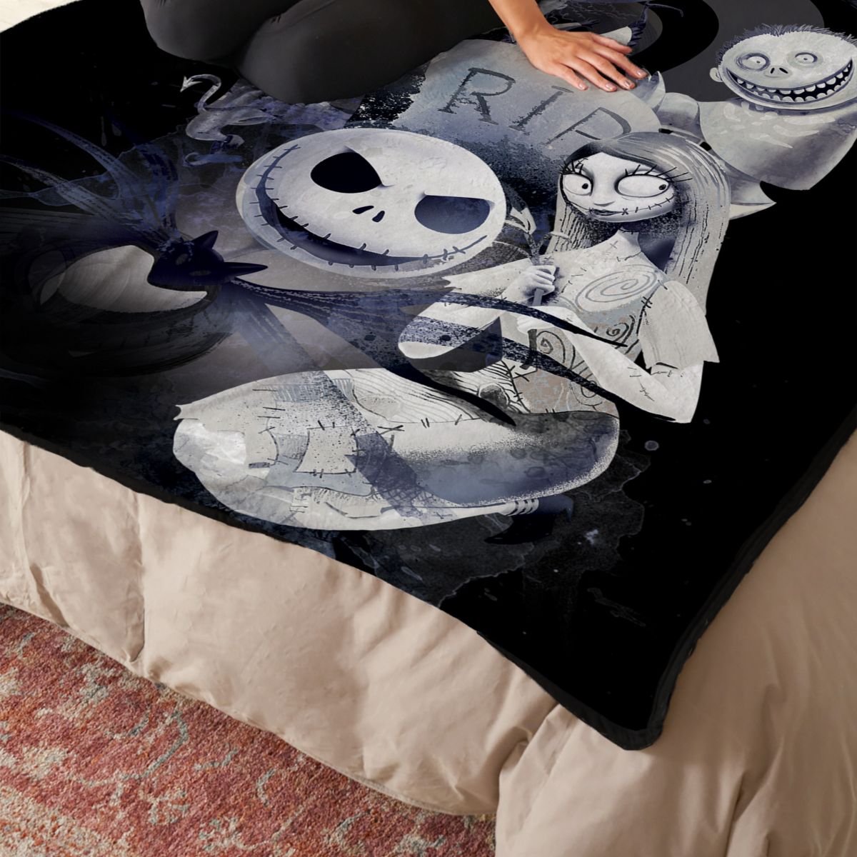 The Nightmare Before Christmas Graveyard Fleece Blanket BLACK AND WHITE